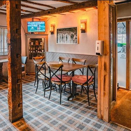 Charming 1-Bed Loft In Caerleon Newport (Gwent) Exterior foto