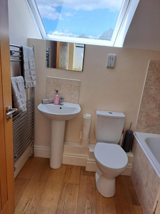 Charming 1-Bed Loft In Caerleon Newport (Gwent) Exterior foto